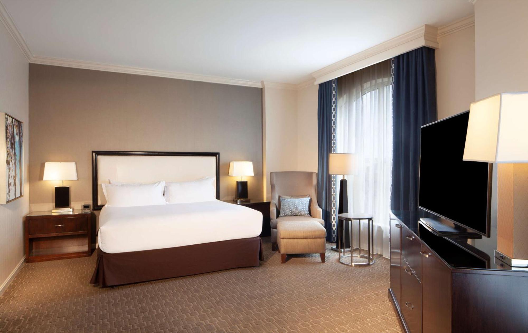 ฮิลตัน อเล็กซานเดรีย โอลด์ทาวน์ โฮเต็ล Hotel ภายนอก รูปภาพ
